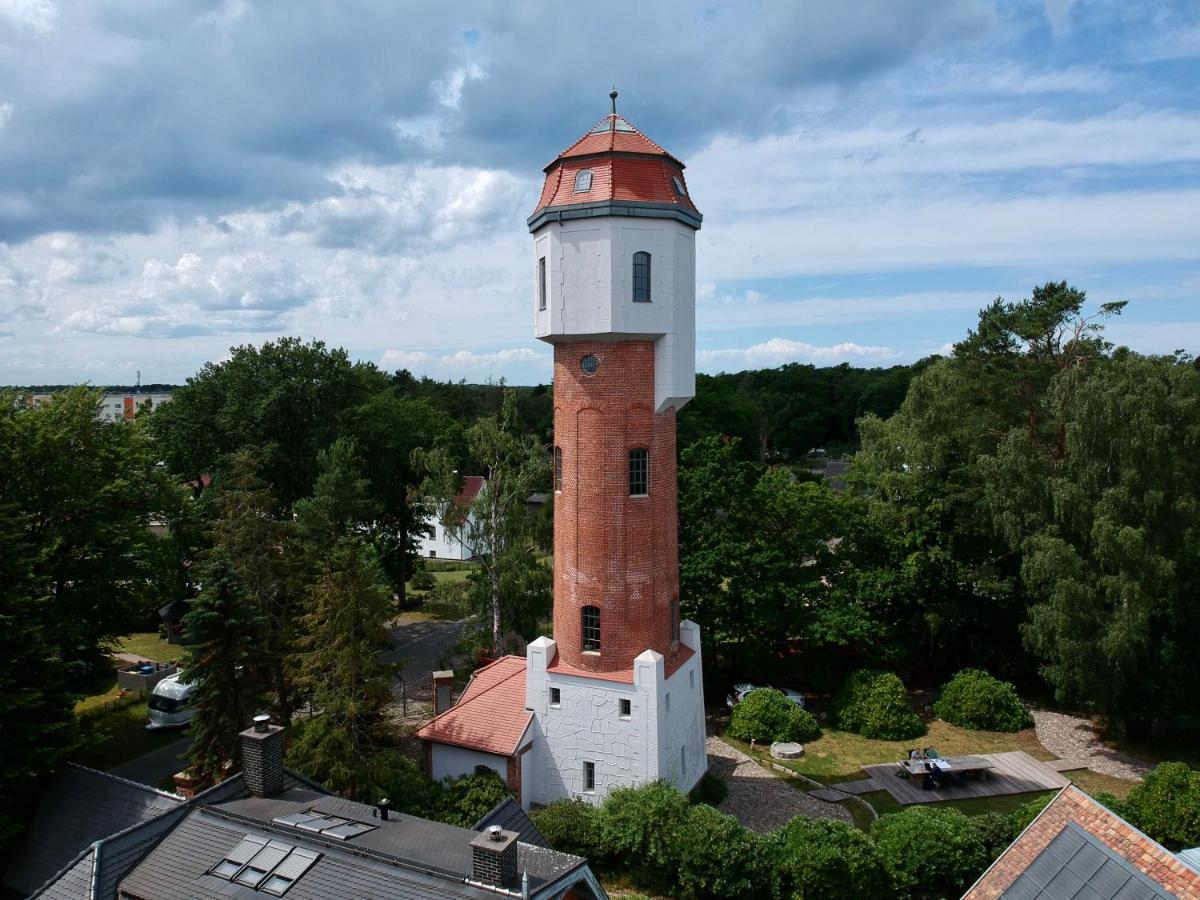 Historischer Wasserturm Von 1913 Graal-Mueritz Buitenkant foto